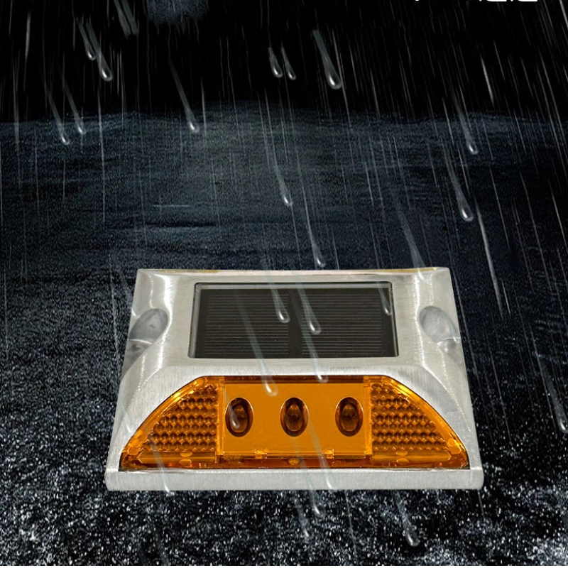 LED Güneş Enerjisi Zemin Işare - Outdoor Power New Roads incelemesi ve fiyatı